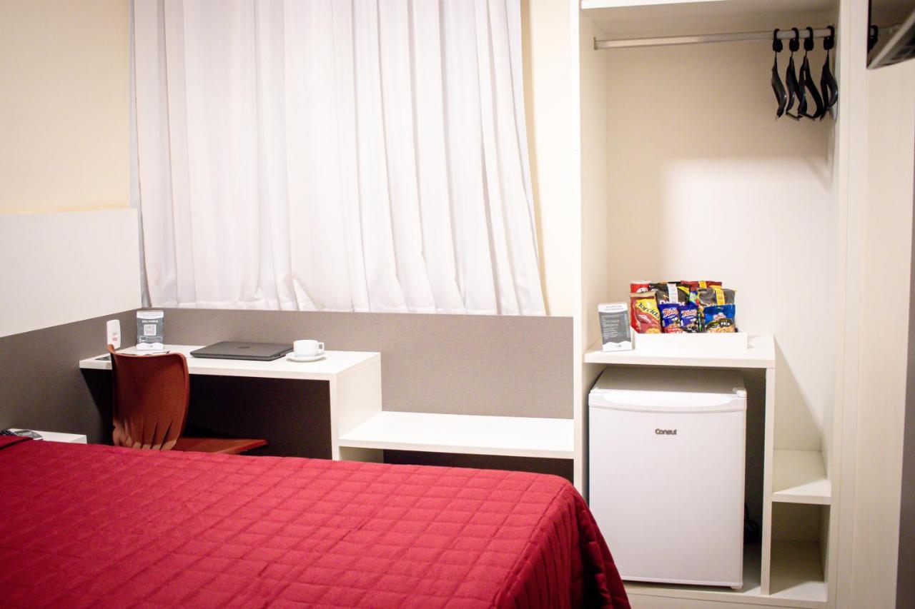 Hotel H2 Congonhas 외부 사진 A typical room at a capsule hotel