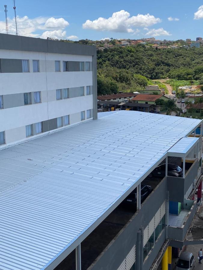 Hotel H2 Congonhas 외부 사진 A metal roof