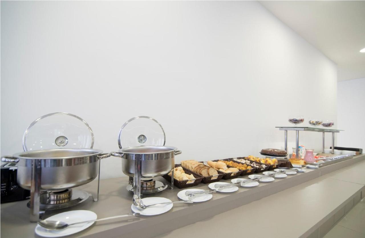 Hotel H2 Congonhas 외부 사진 A buffet